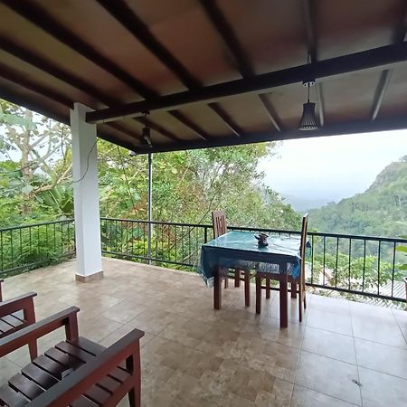 Divine View Homestay Ella Bagian luar foto