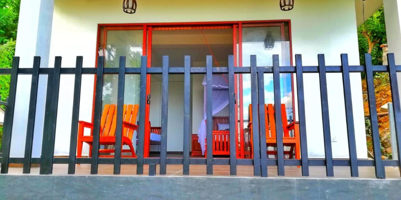 Divine View Homestay Ella Bagian luar foto
